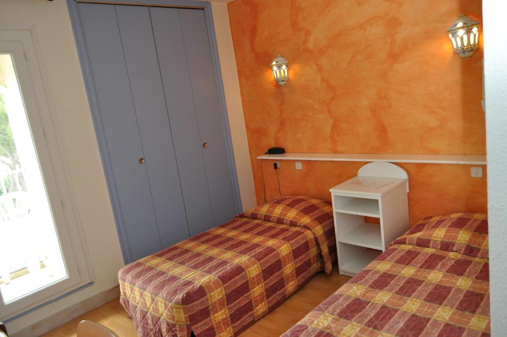 Hotel Les Mimosas Lunel  Pokój zdjęcie