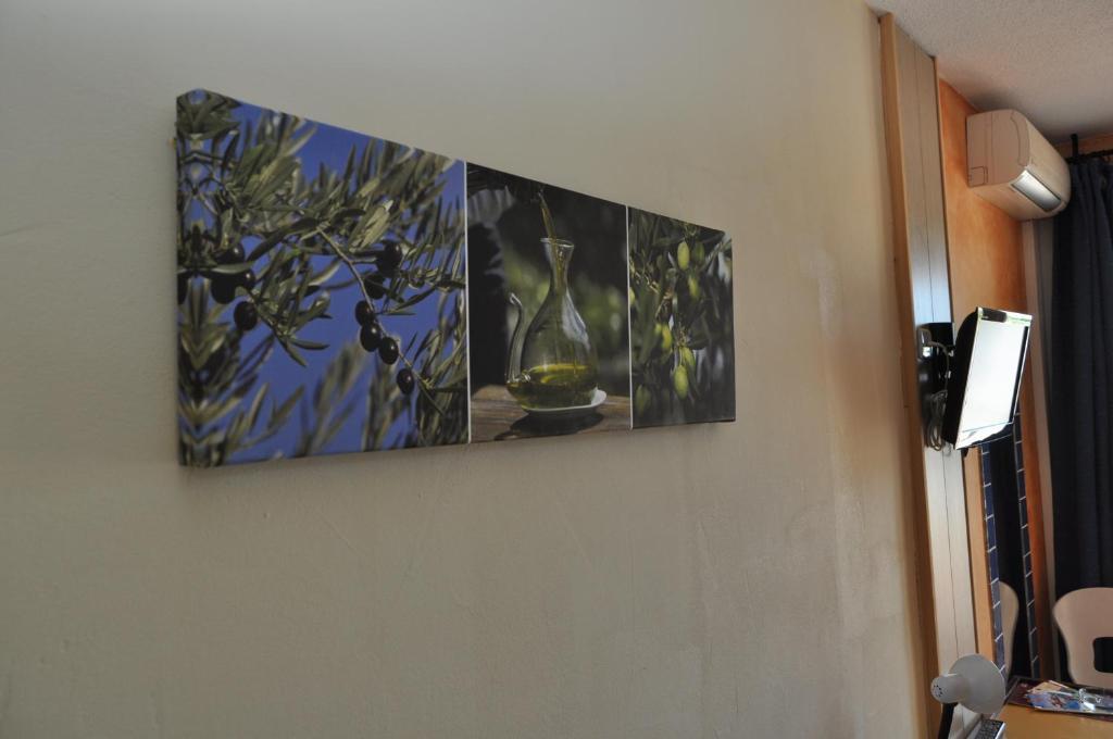 Hotel Les Mimosas Lunel  Pokój zdjęcie